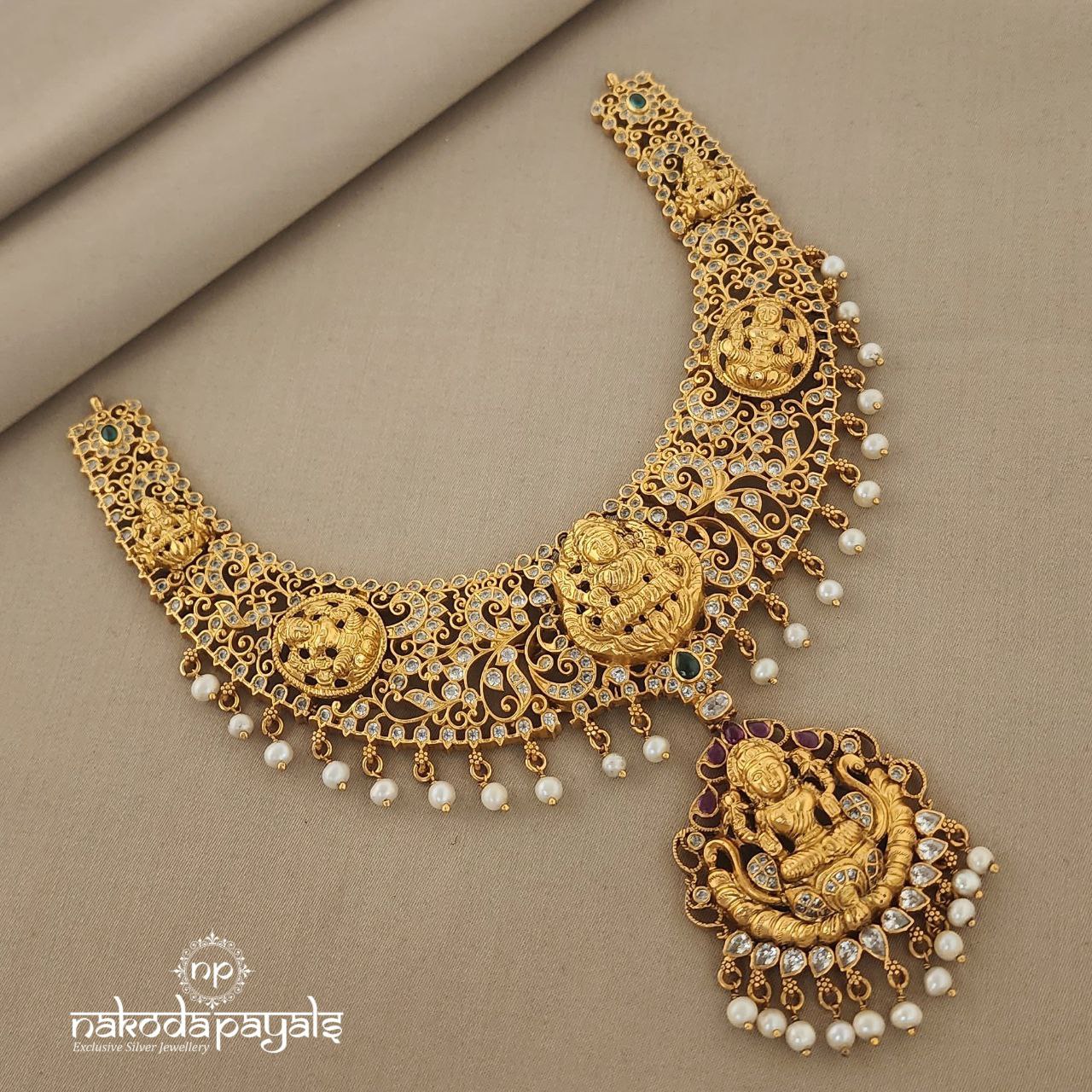 Divine Lakshmi Short Neckpiece (GN6183)