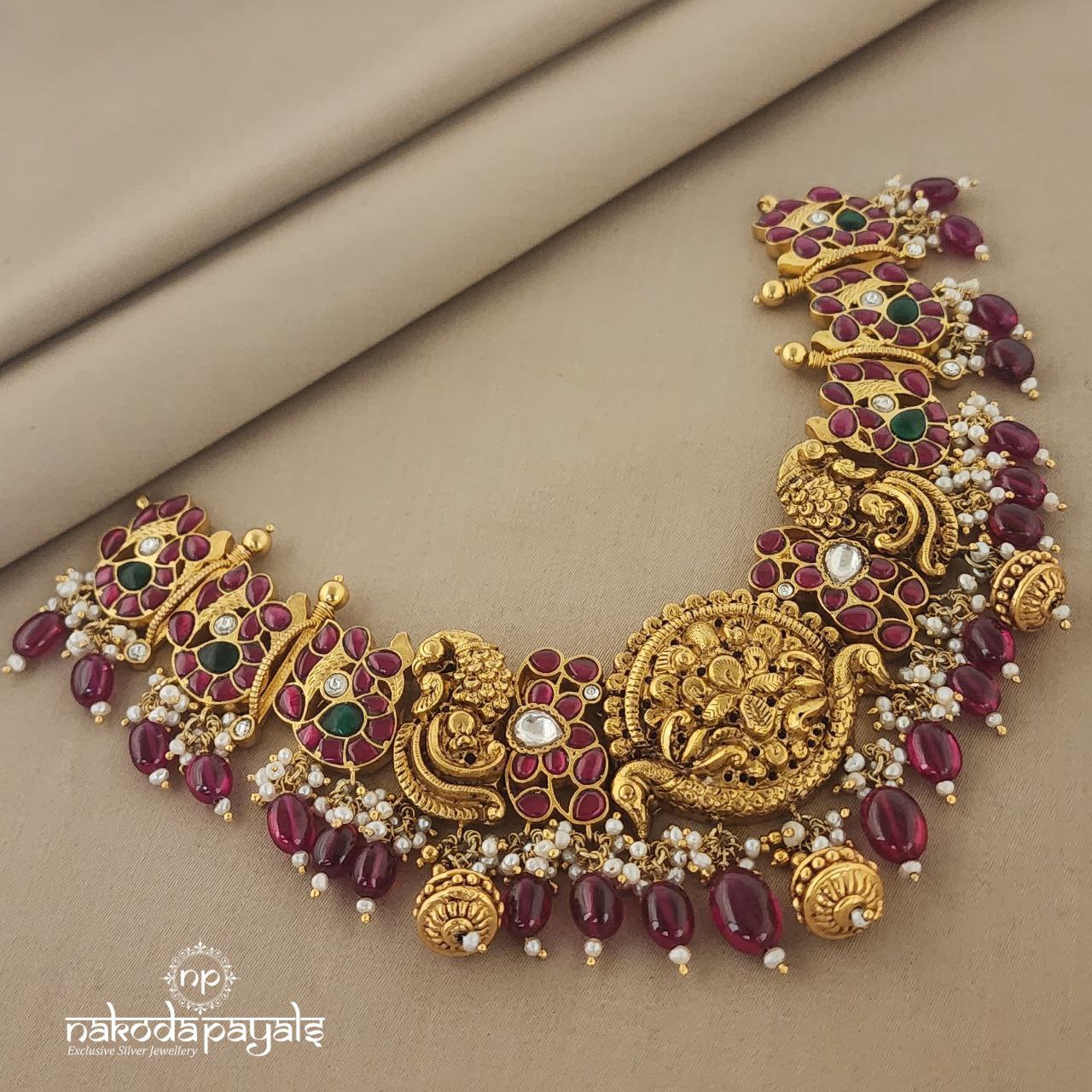 Cherubic Kundan Short Neckpiece (GN6184)