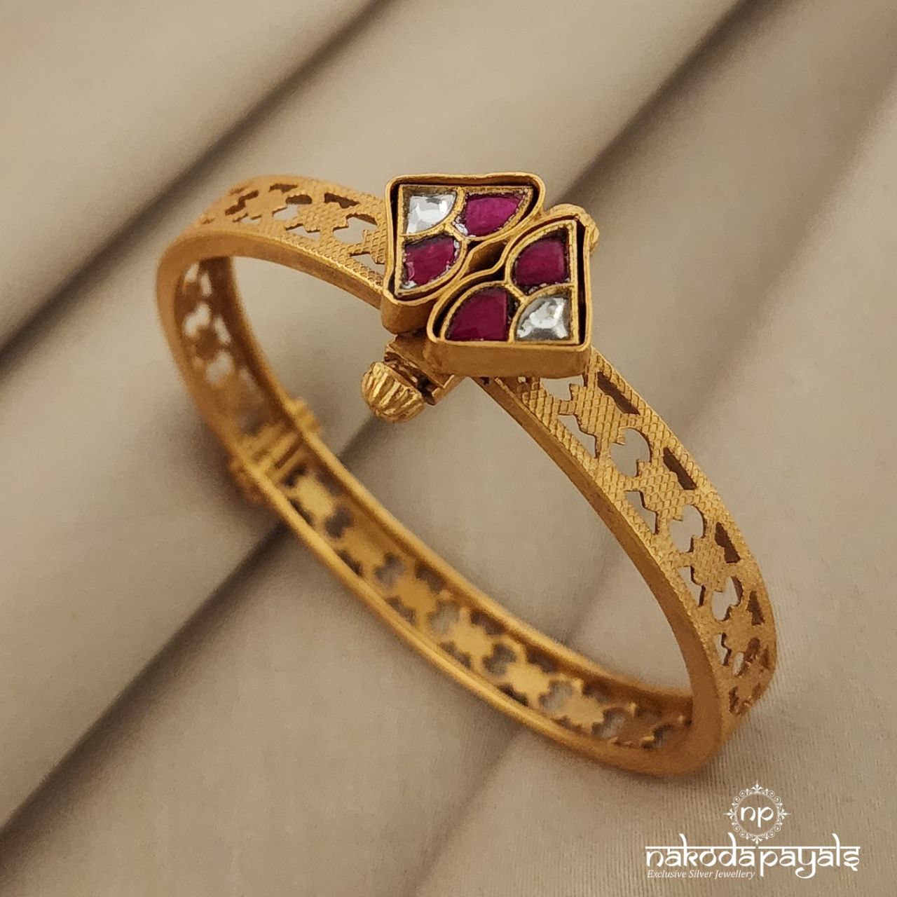 Elegant Kundan Kada Single 2.6 (GK2373)