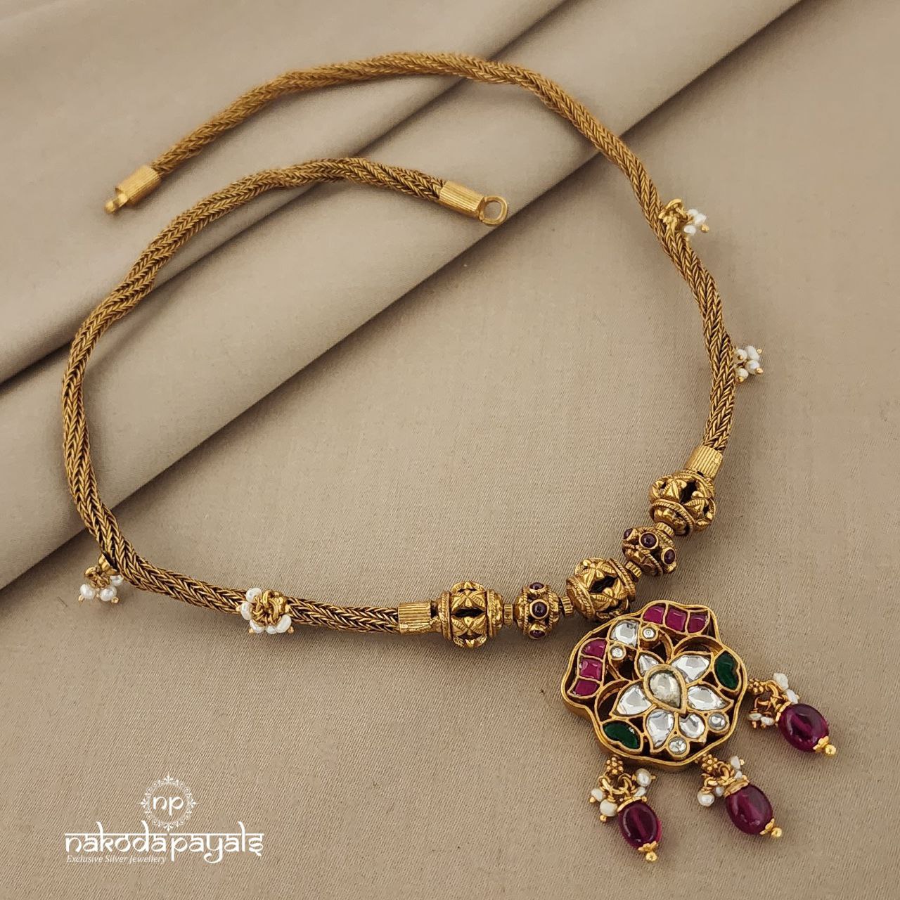 Radiant Kundan Rope Neckpiece (GN6213)