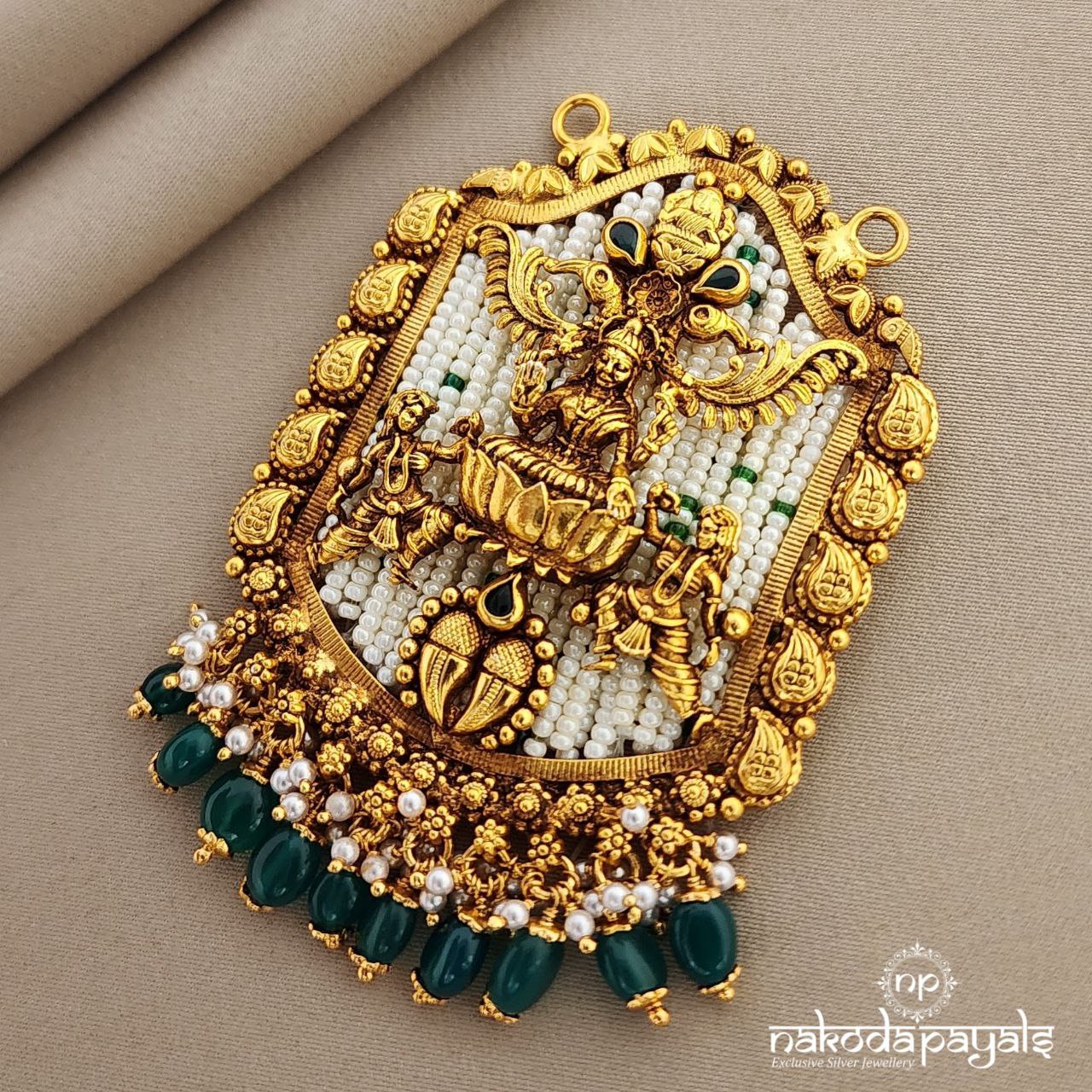 Arresting Pearled Lakshmi Pendant (GP1532)