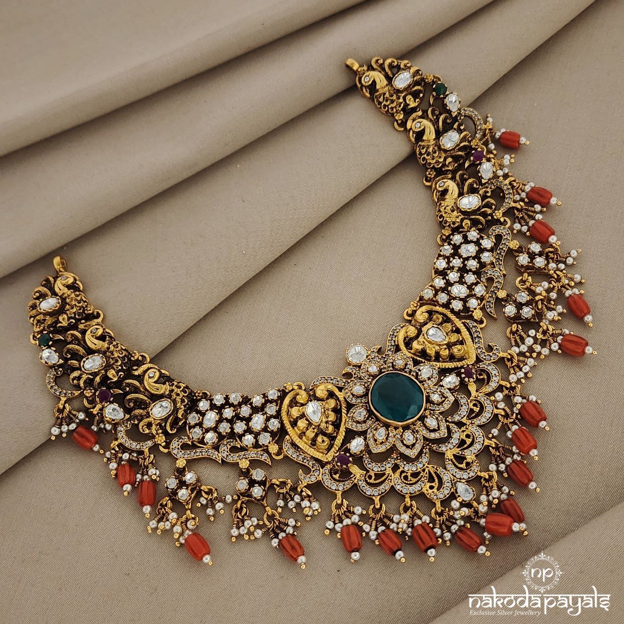 Gripping Green Moissanite Neckpiece (GN6334)