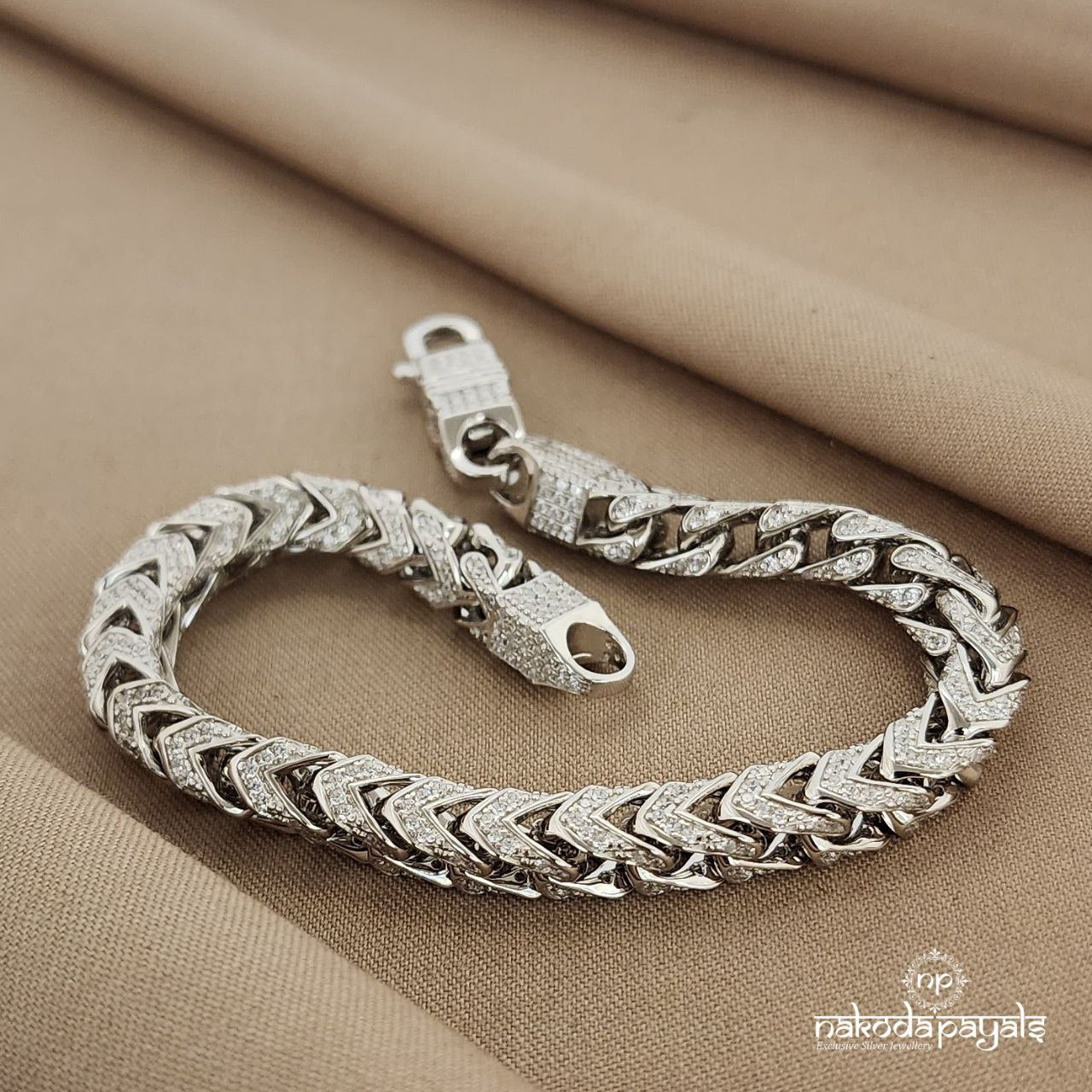 Zircon Studded Bracelet (MC0793)