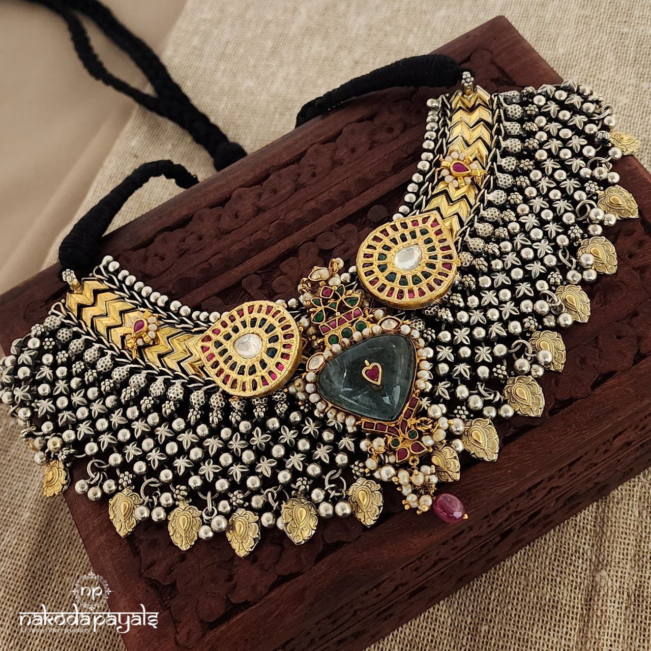 Wide Fusion Choker Cum Neckpiece (N8764)