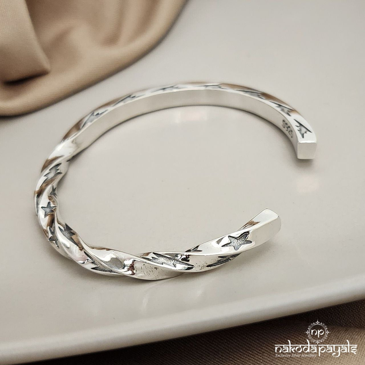 Half Twisted Star Cuff Kada Single (K4274)