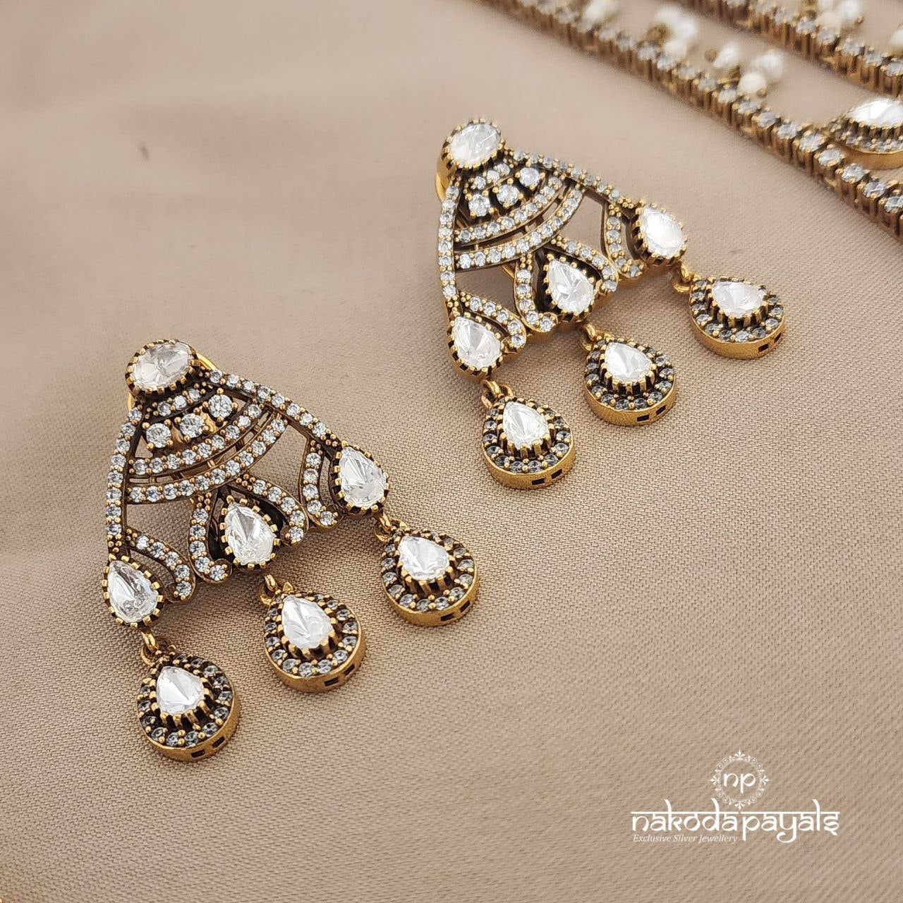 Layered Populous Moissanite Drops Neckpiece with Earrings (GN6547)