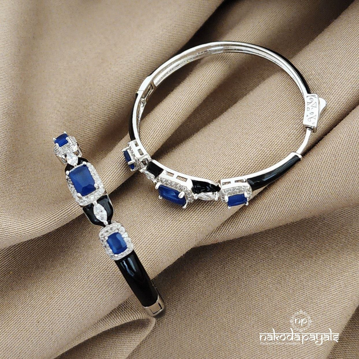 Black Enameled Blue Bali (St2242)