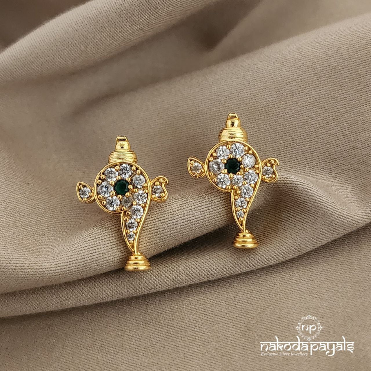 Shankhu Studs (Ge6720)