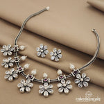Sparkling Floral Neckpiece with Earrings (N9096)