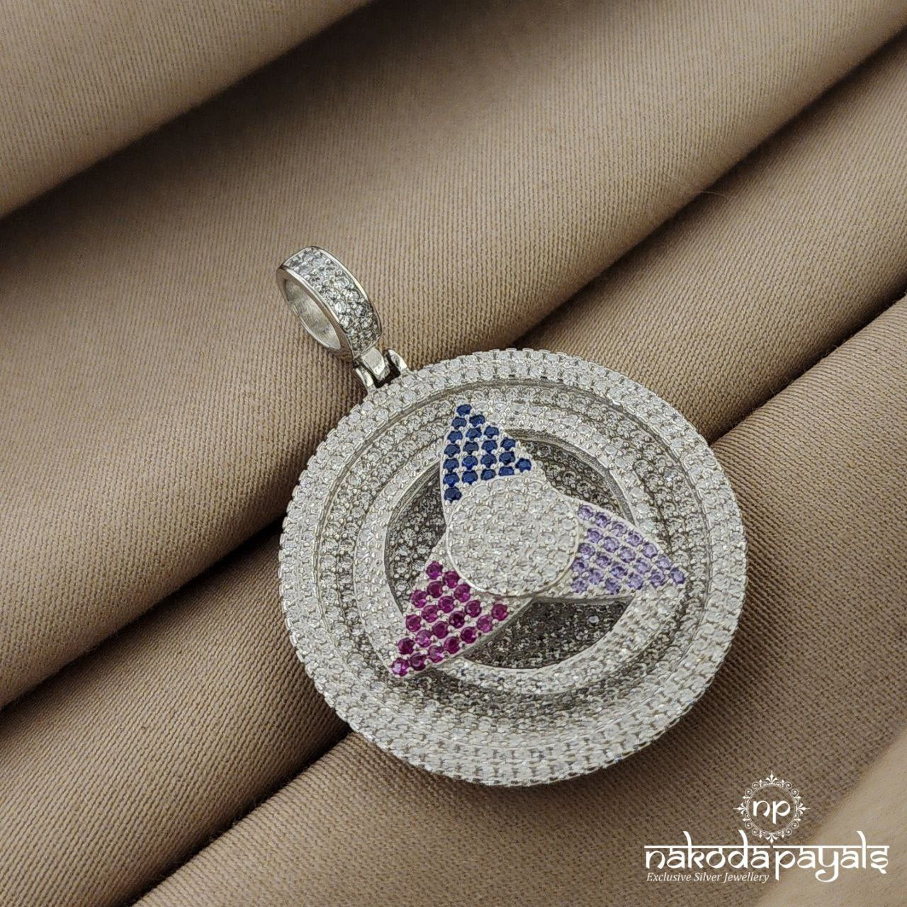 Spinning Tripetal Pendant (P2105)