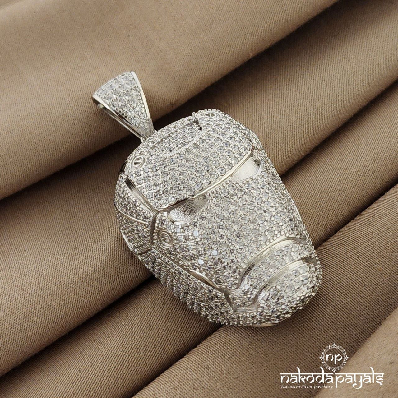 Iron Man Pendant (P2109)