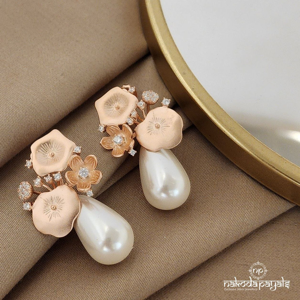 Pearled Floral Earrings (St2286)