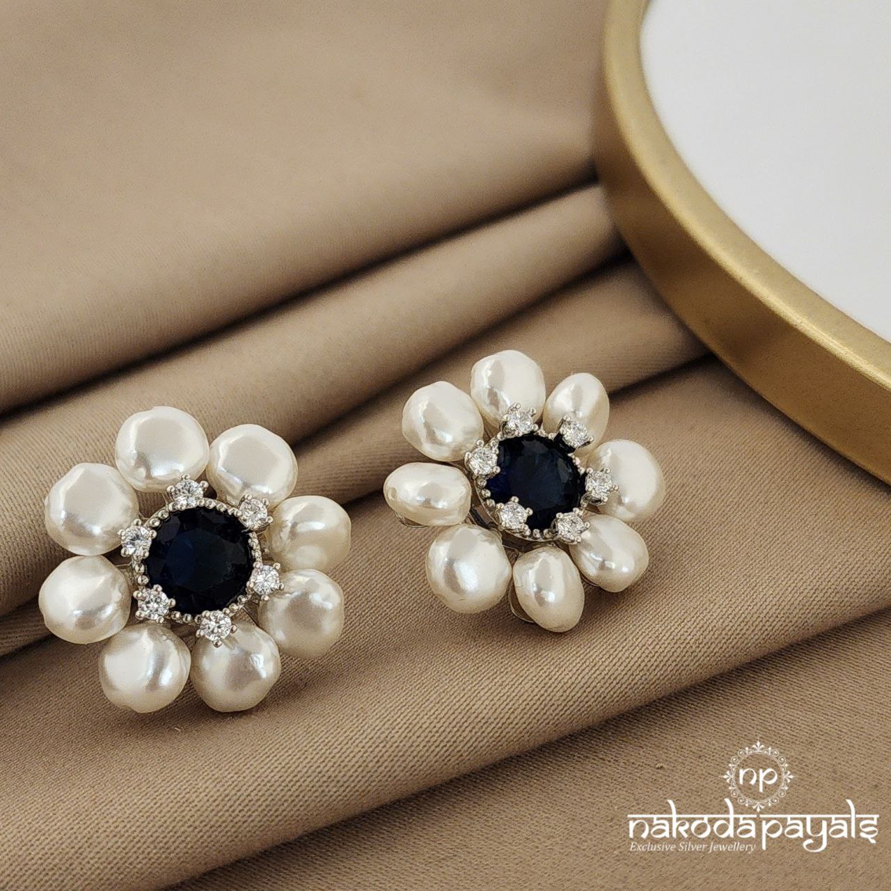 Pearled Floral Earrings (St2303)