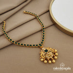 Beautiful Emerald Short Neckpiece (Gn949)