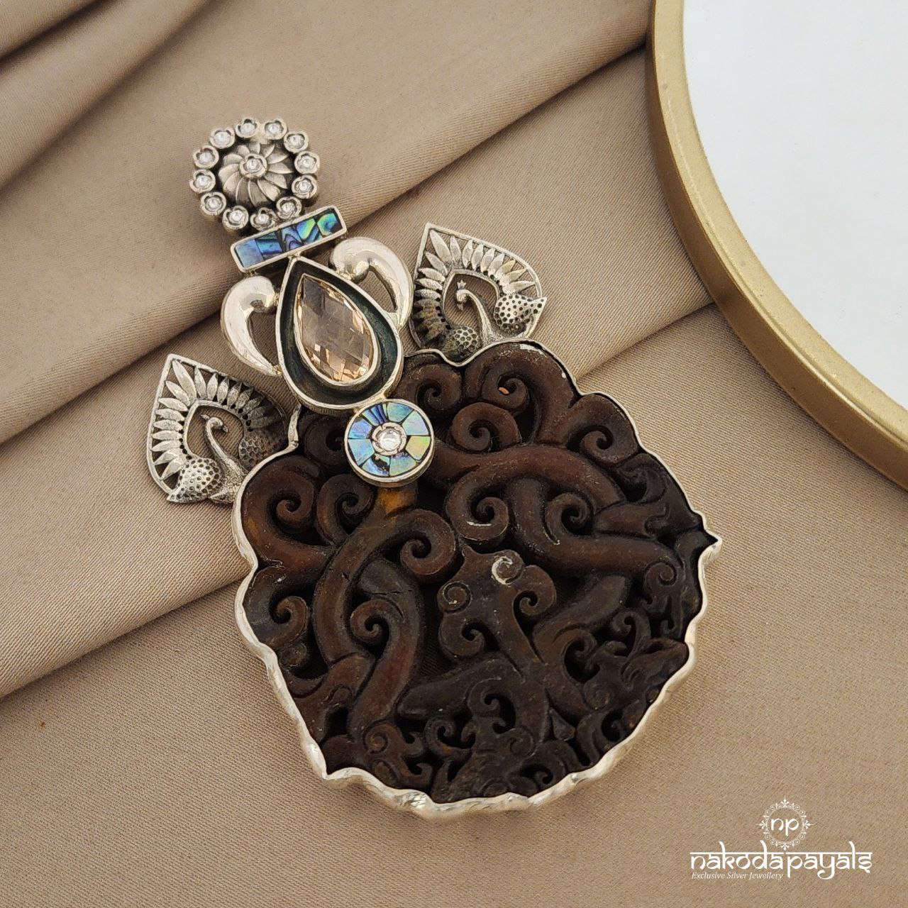 Jade Stone Pendant (P2144)