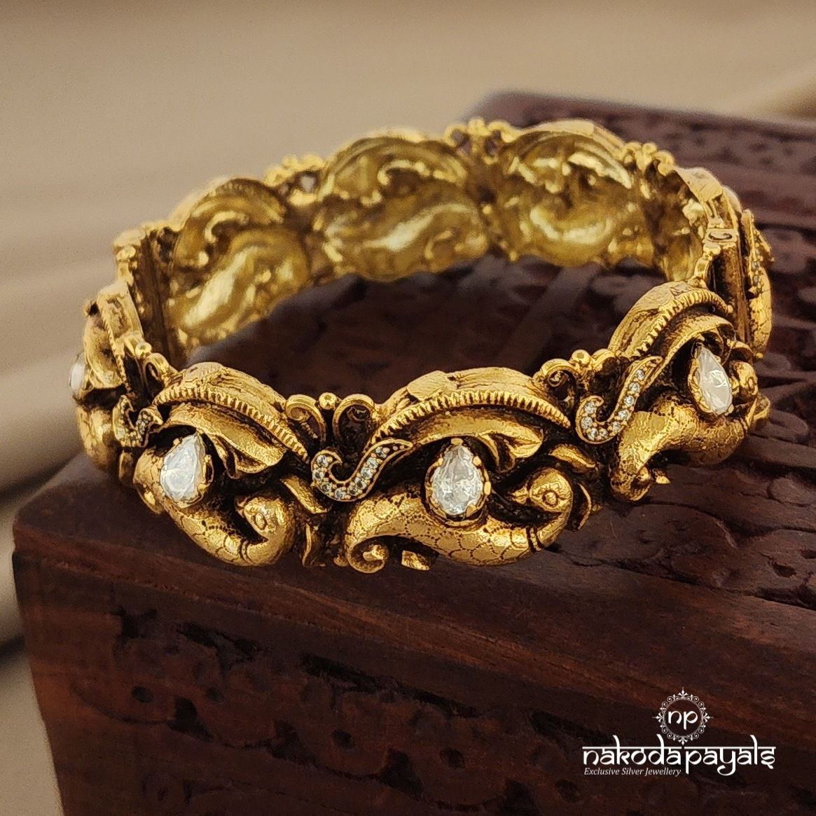 Curved Peacock Moissanite Kada 2.6 (Gk2524)