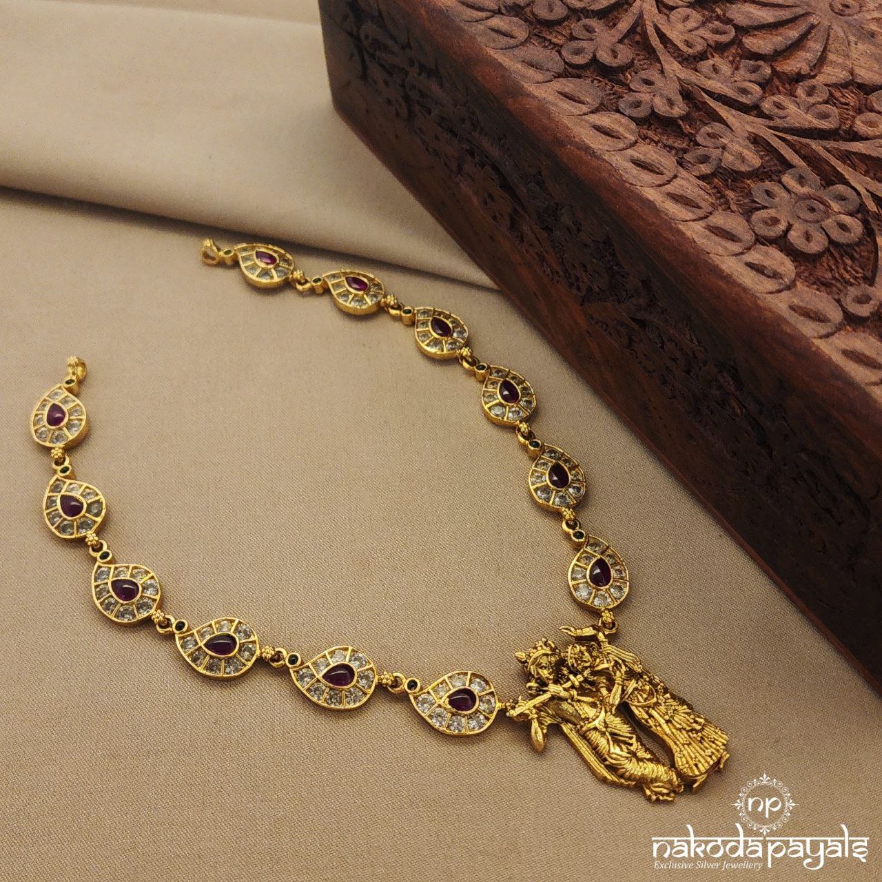 Radha Krishna with Mango Short Neckpiece (Gn7124)
