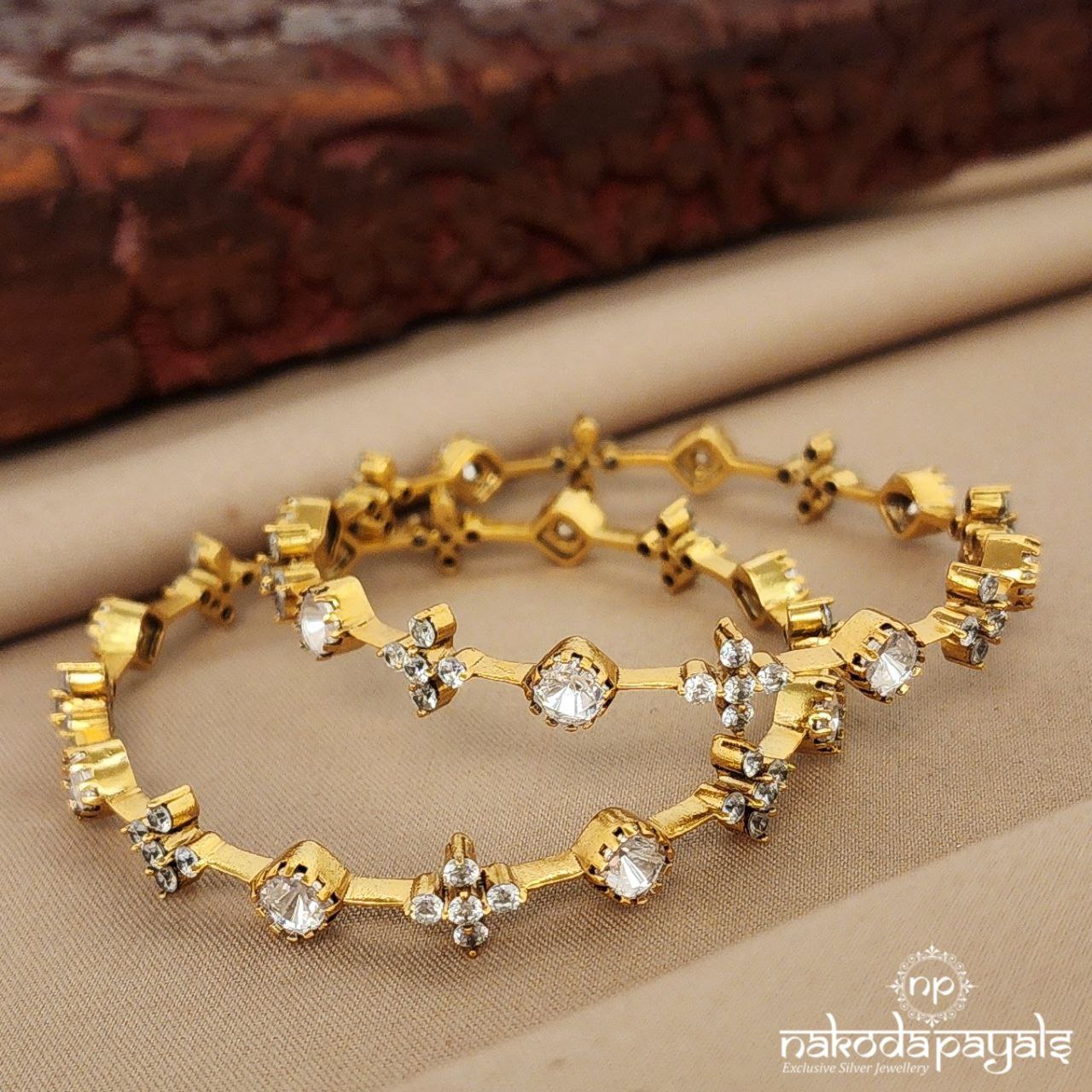 White Moissanite Floral Bangle Pair (2.4) (Gk2610)