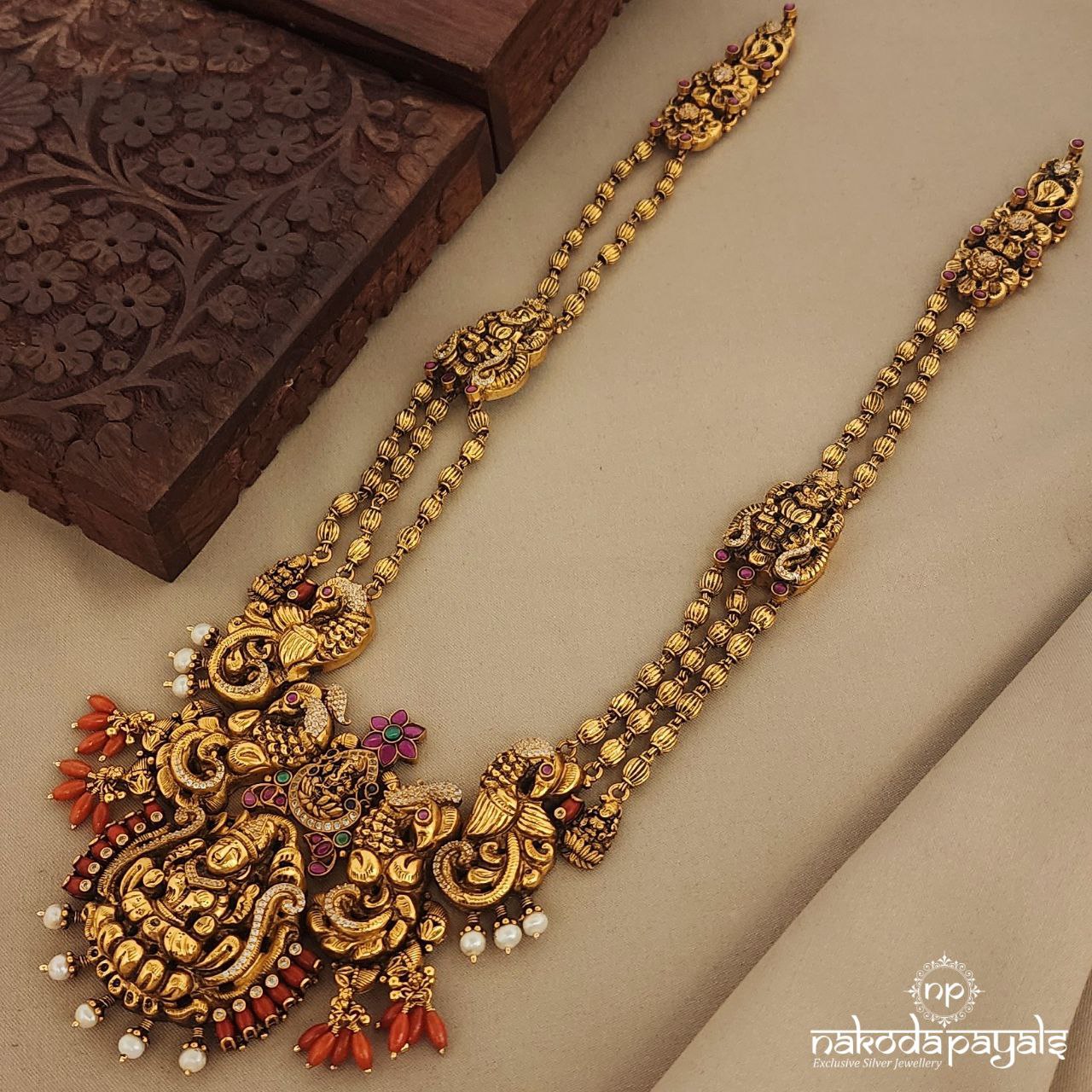 Awe Inspiring long Nakash Neckpiece (Gn7402)