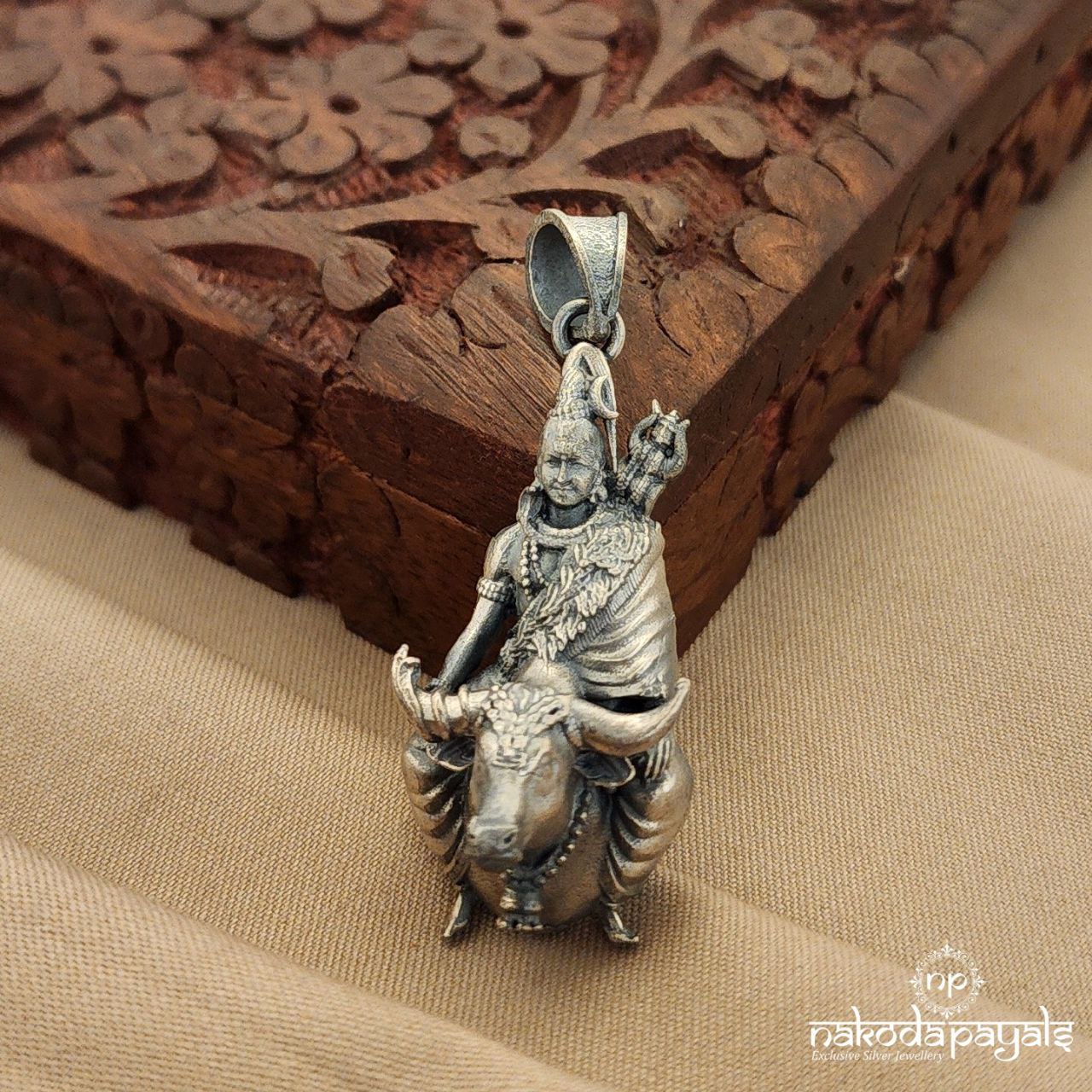 Lord Shiva with Nandi Pendant (P2268)