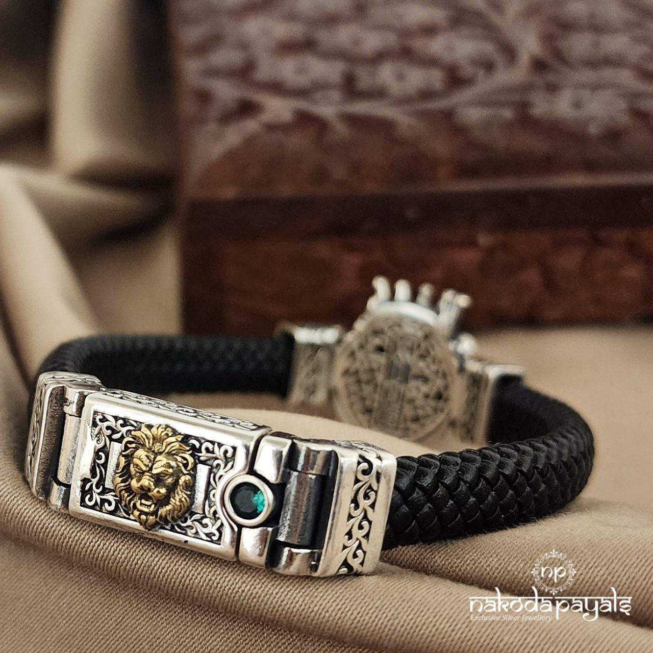 Lion The King Manly Bracelet (Mc0828)