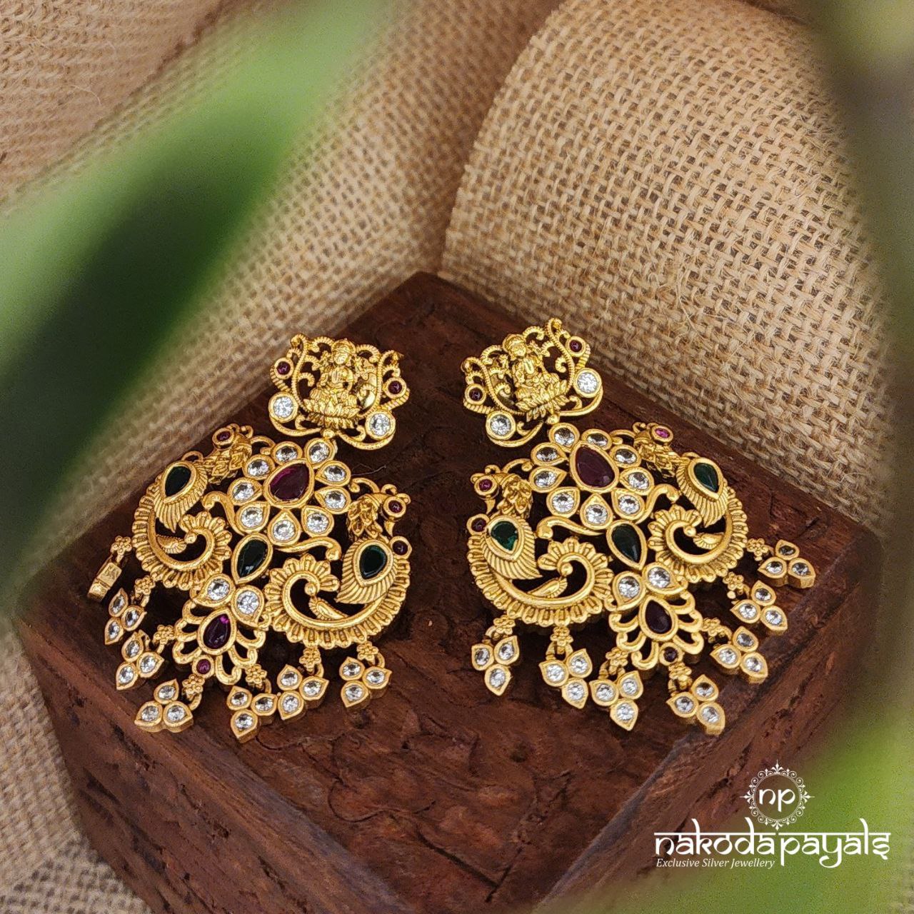 Lakshmi Studs Cutstone Chandbali (Ge8052)