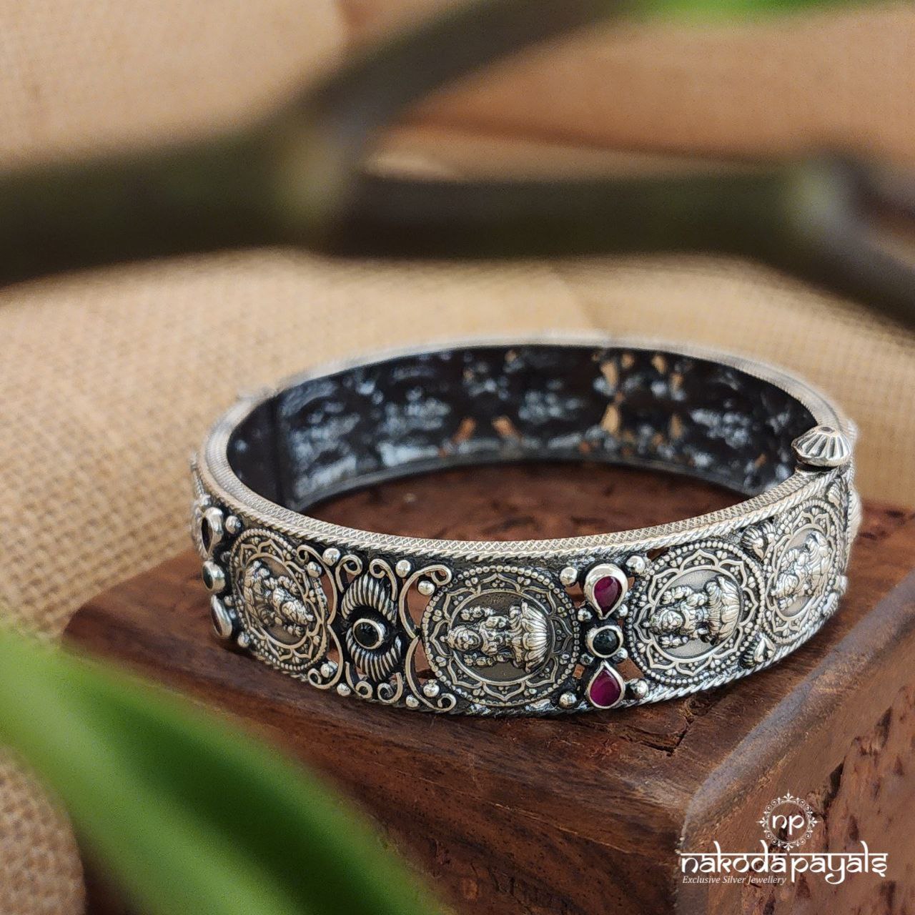 AMIRDHA - pair of kada, screw type main image 0