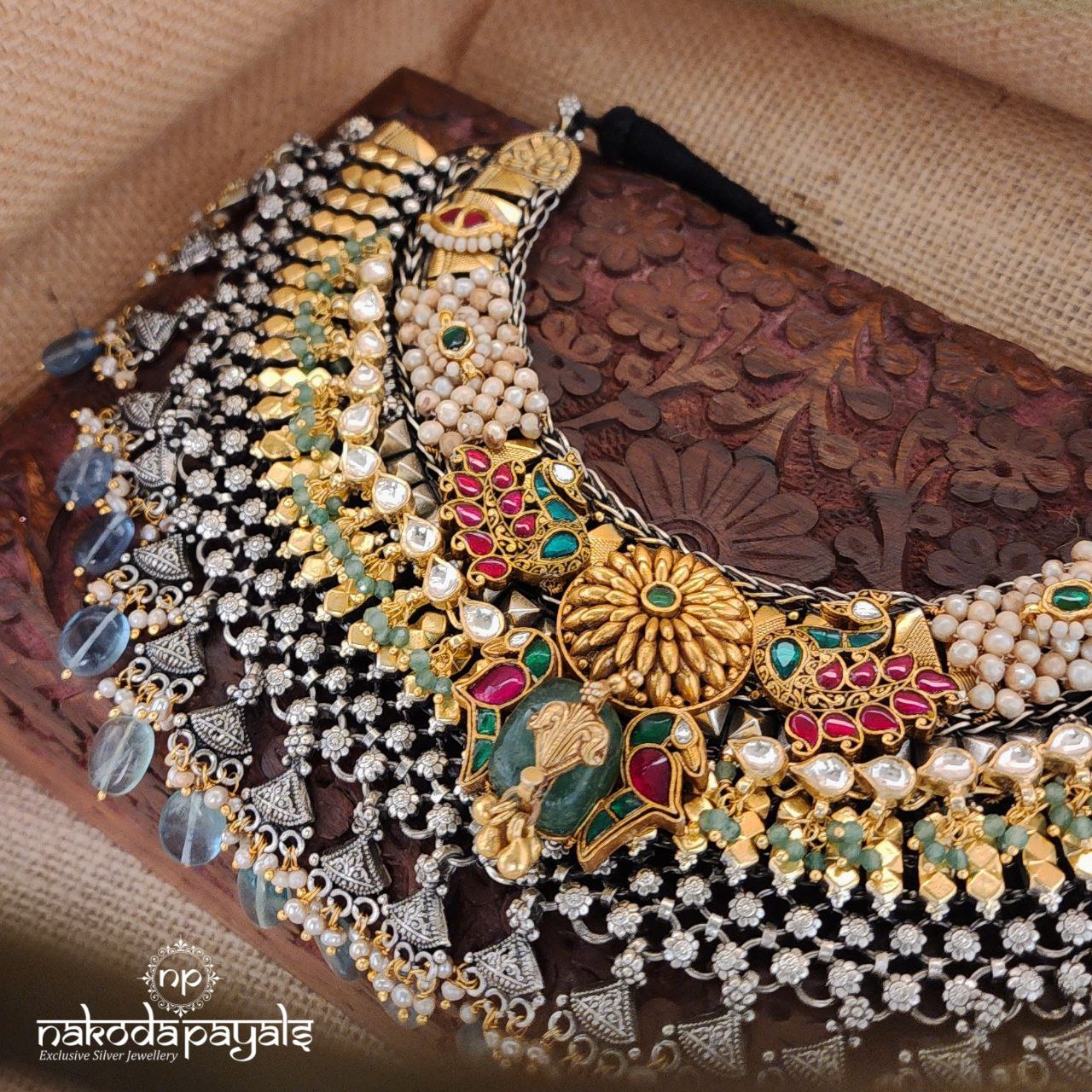 Wide Flary kundan Choker In Dual Tone (N9935)