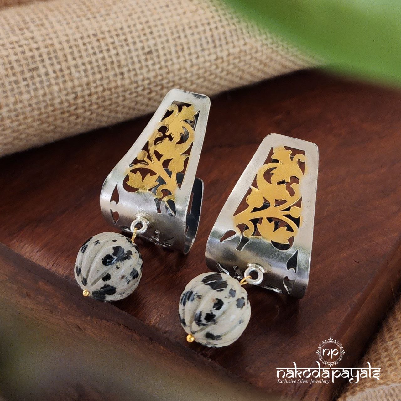 Curled Chip Dual Tone Earrings (C8125)