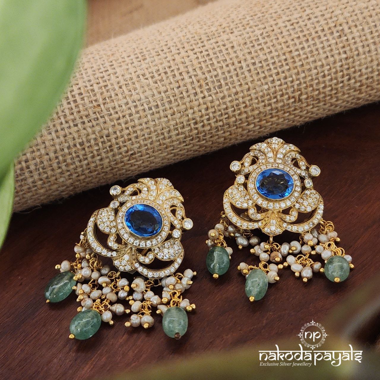 Blinking Blue Moissanite Studs (Ge8115 )