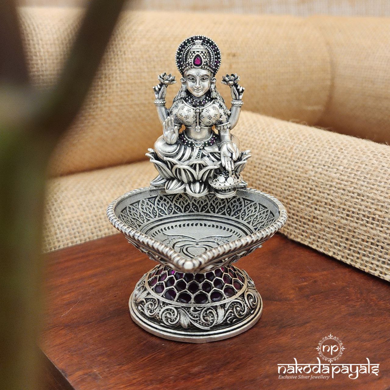 Kemp Studded Lakshmi deepa (Aa1216)