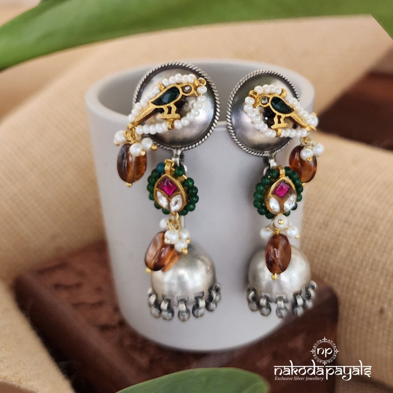Bossy Parrot Plain Jhumka (Dt1251)