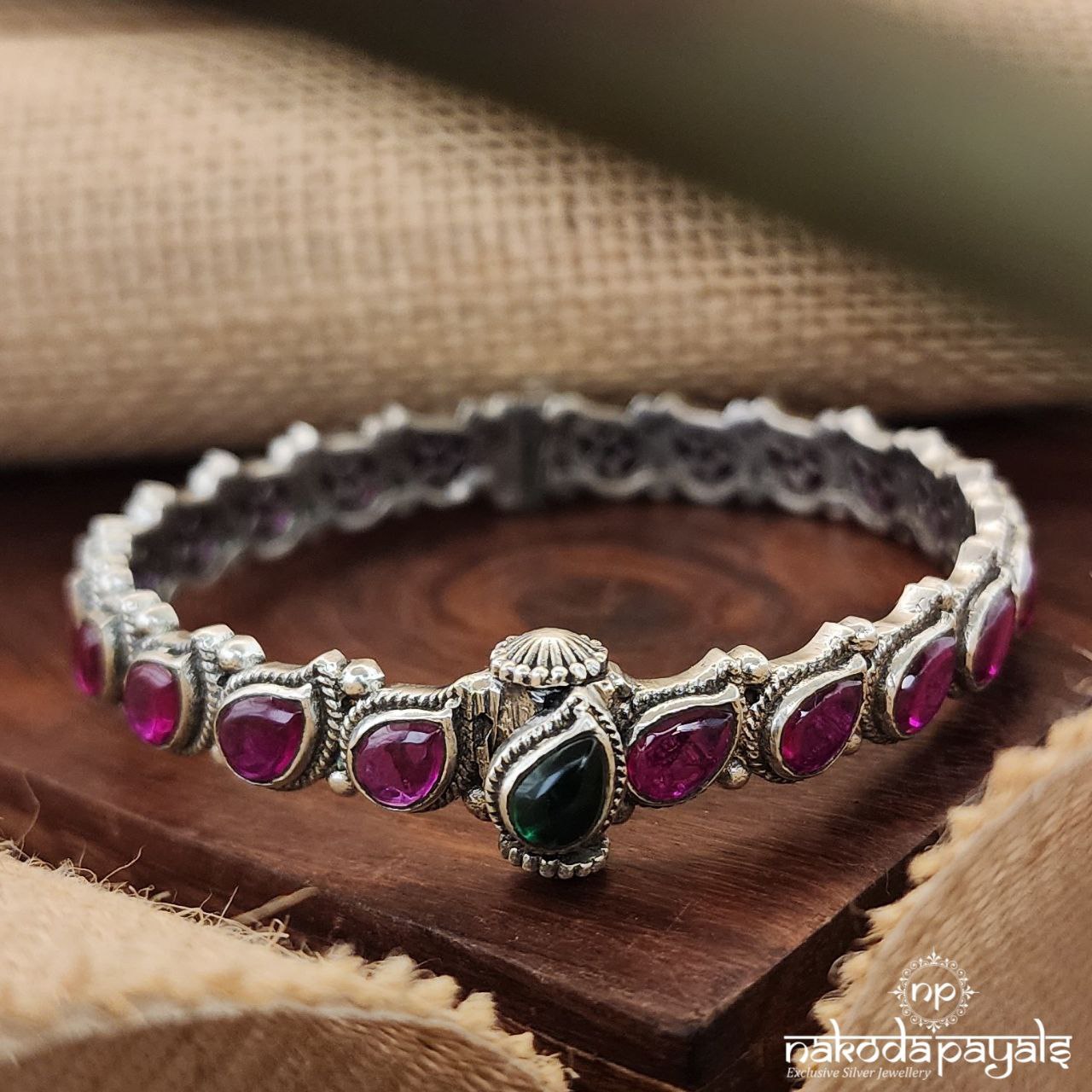 Leafy Red Screw Kada (K4509)