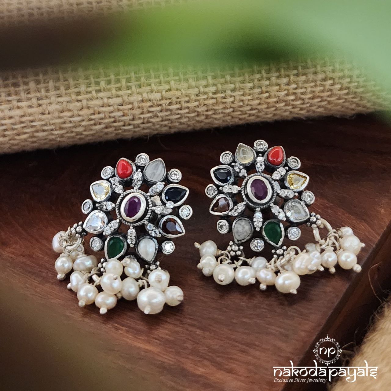 Navarathna Guttapusalu Studs(s9229)