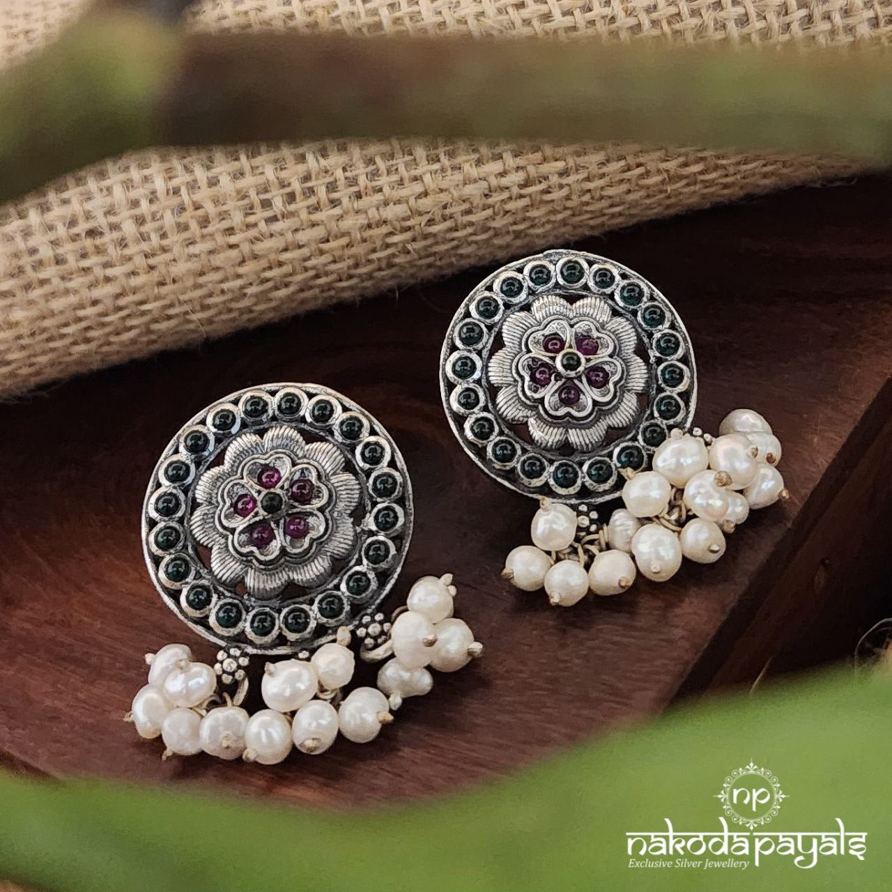 Round Green Guttapusalu Studs (S9255)