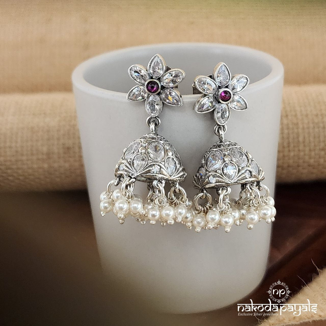Beaming White Guttupusalu Jhumka (J7962)
