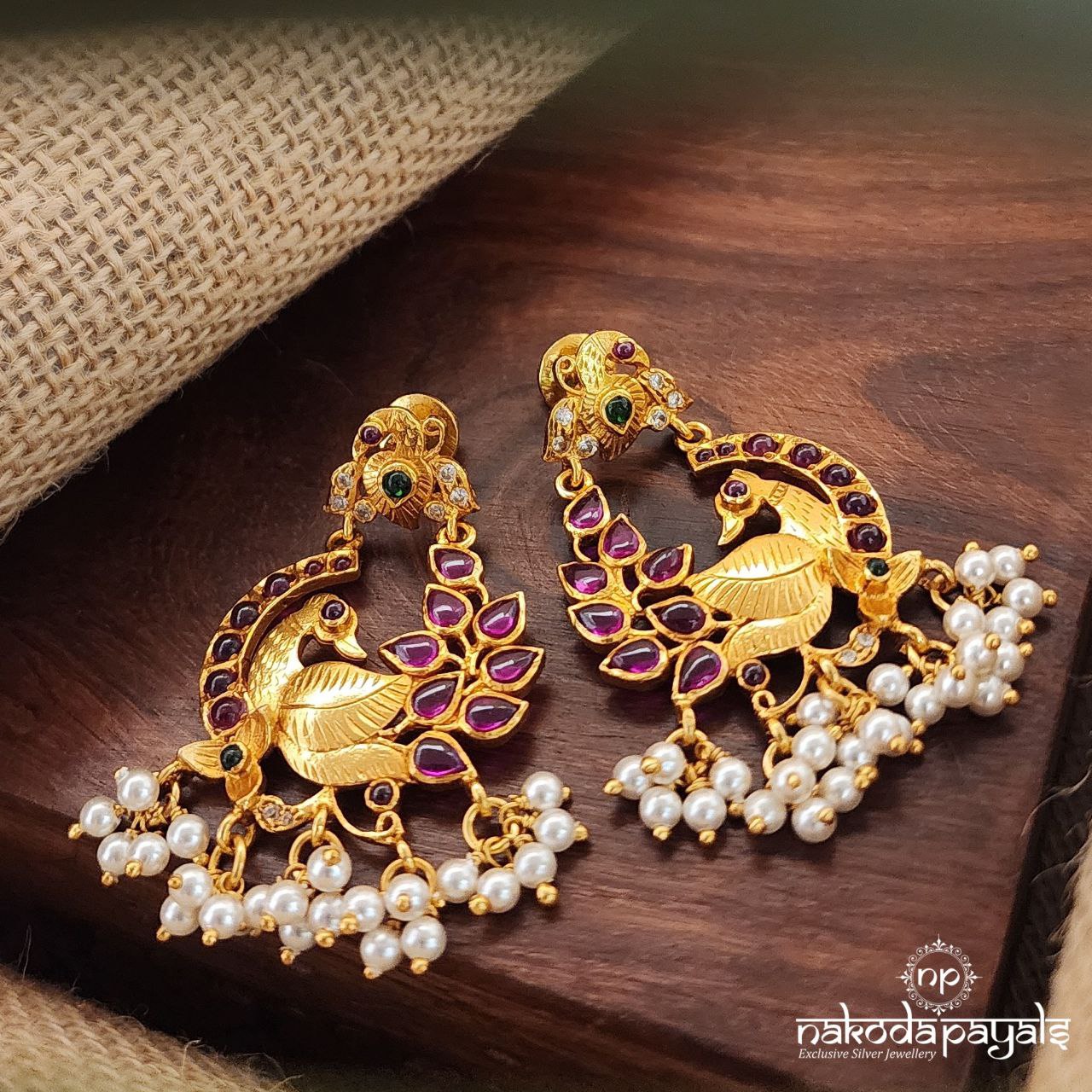 Trendy Peacock Chandbali (Ge8149)