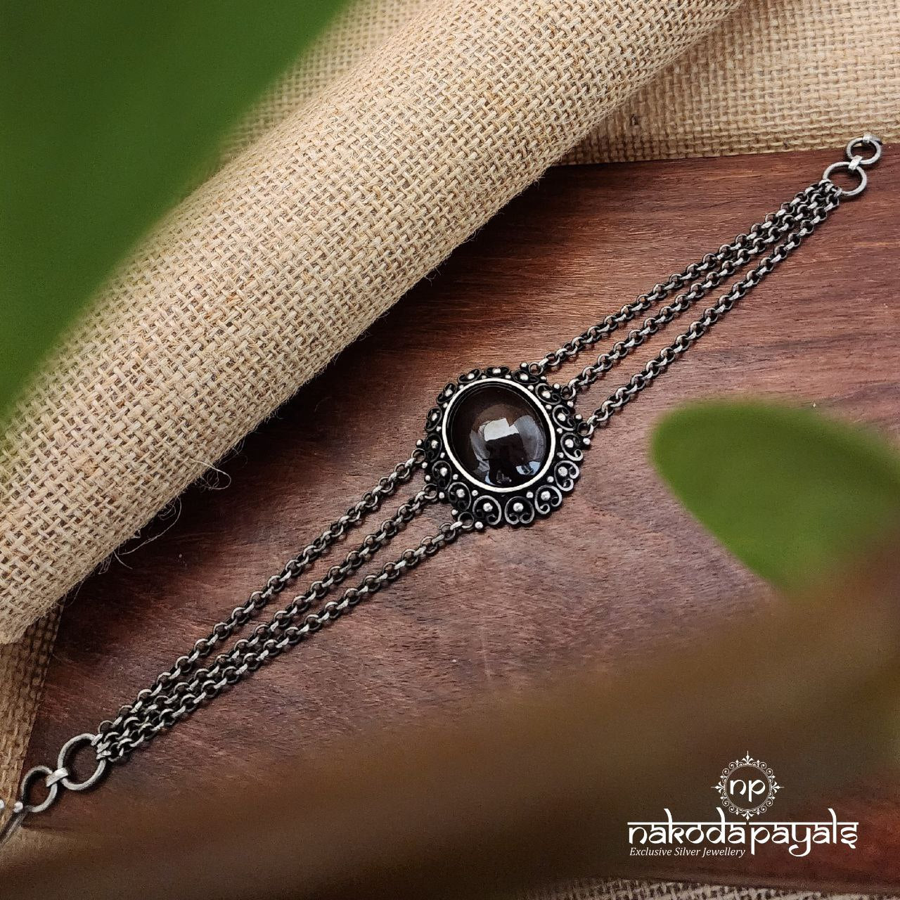 Black Eye Antique Bracelet (Br1541)