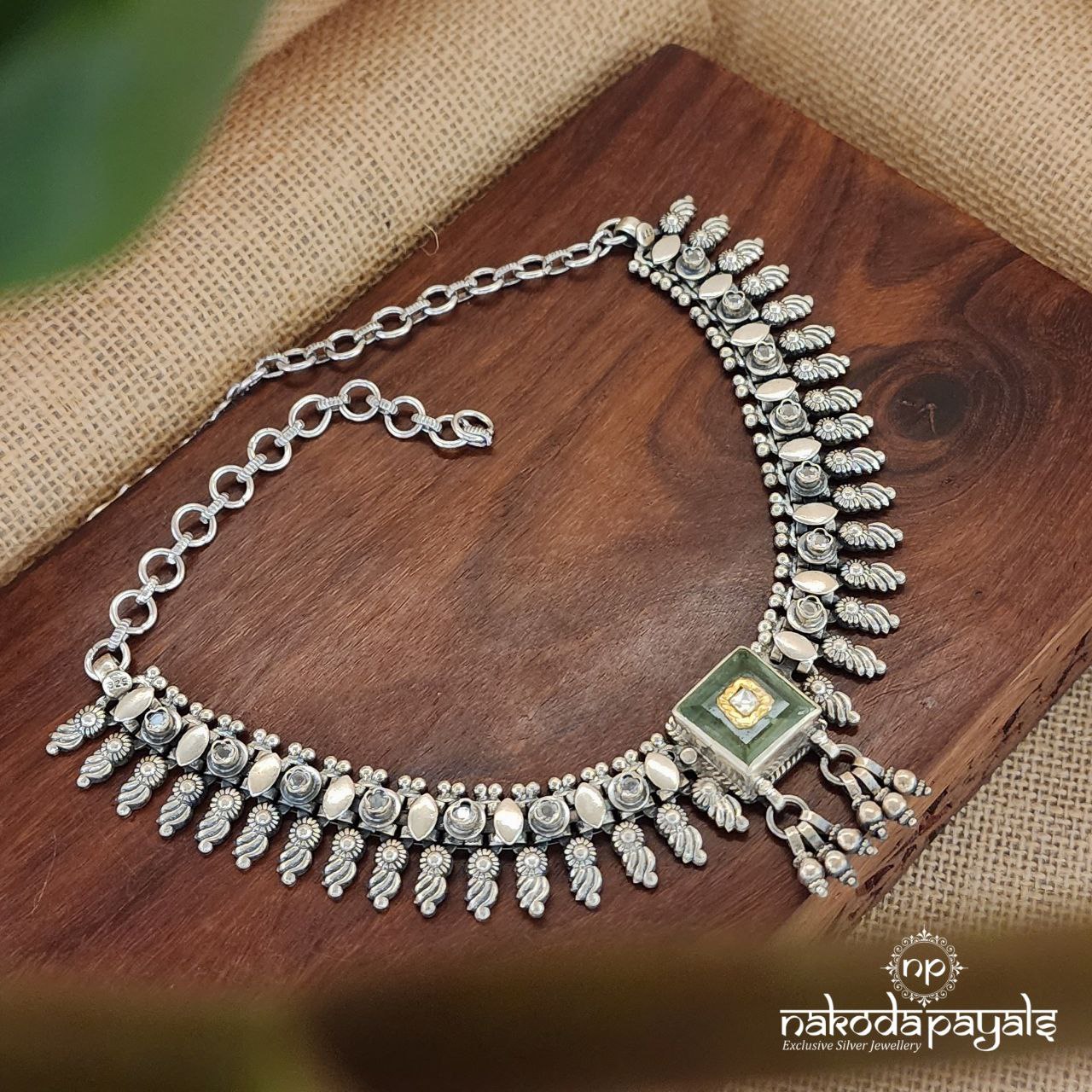 Short Tribal Jade Neckpiece(N9971)