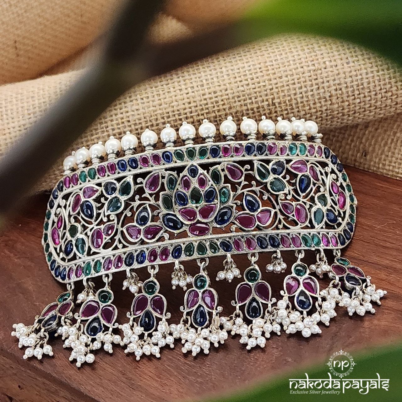 Variegated Carved Choker(N9980)