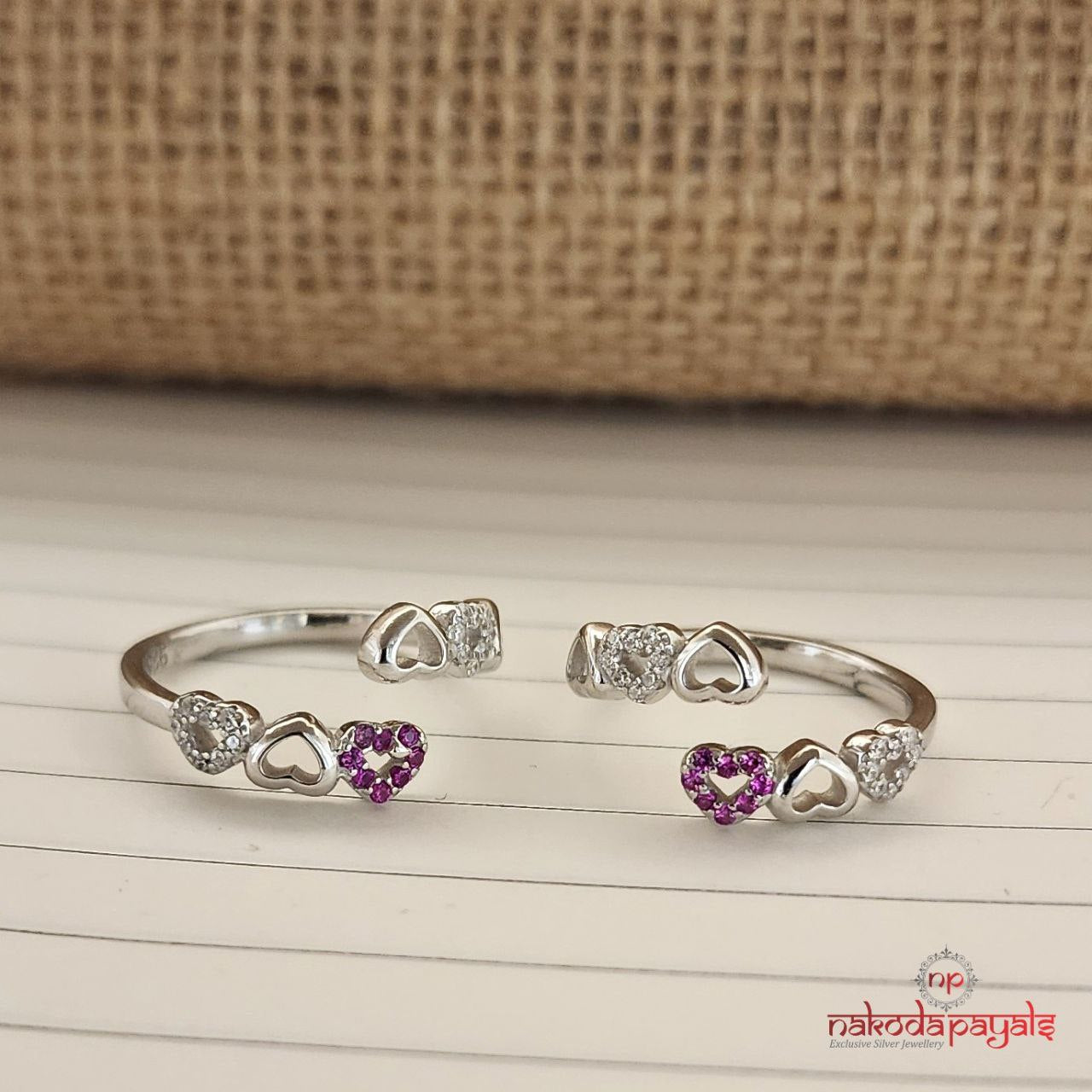 Front Adjustable Little Hearts Toerings (T4135)