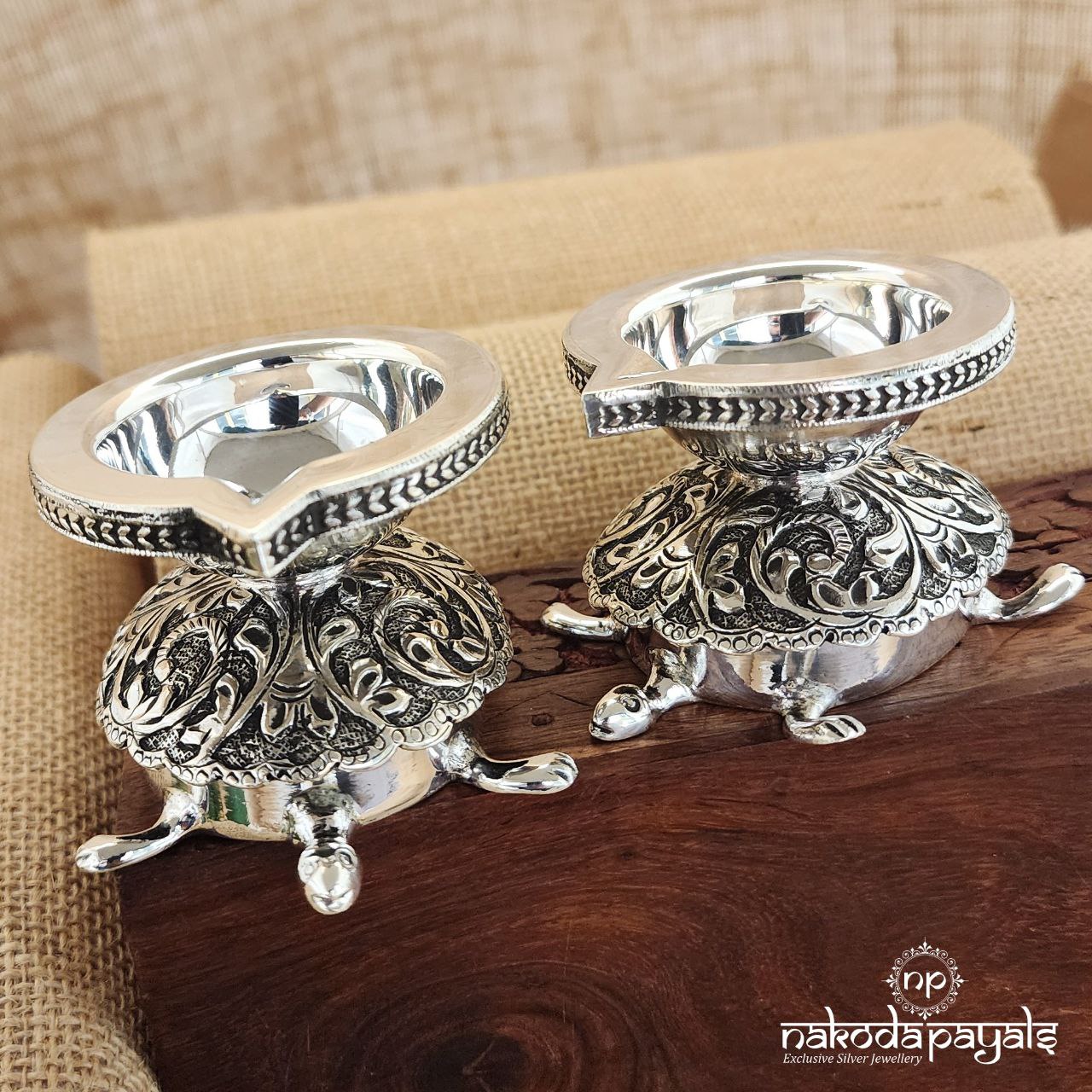 Turtle Base Ek Mukhi Deepa Pair (Aa1240)