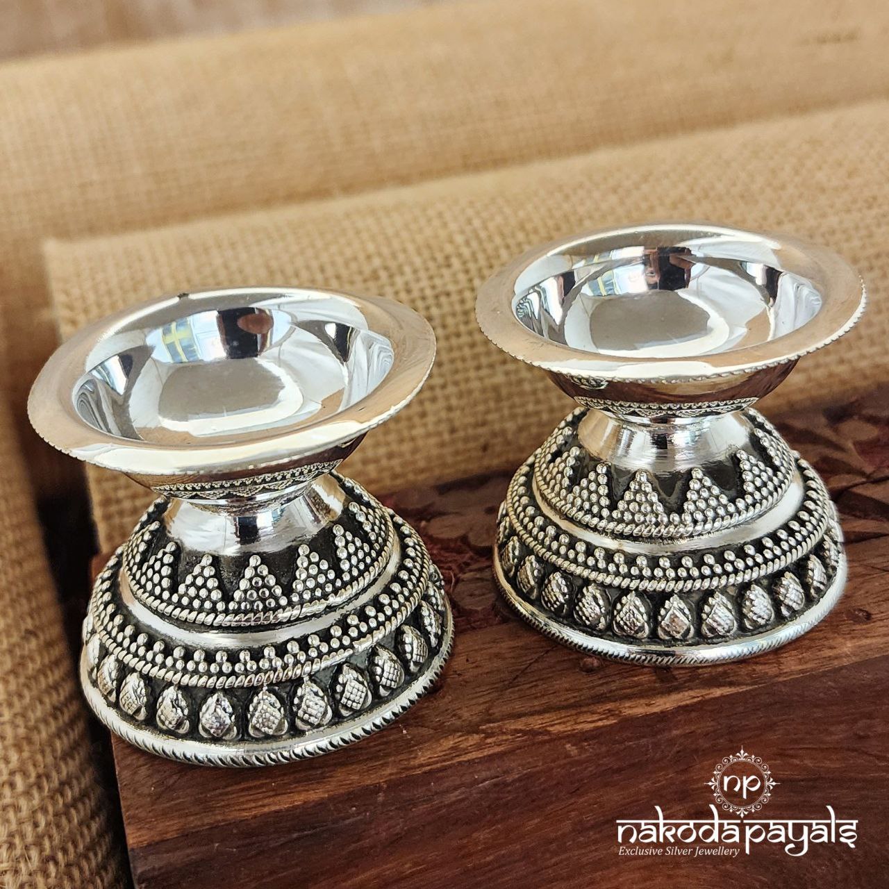 Beauty Carved Deepa Paired (Aa1248)