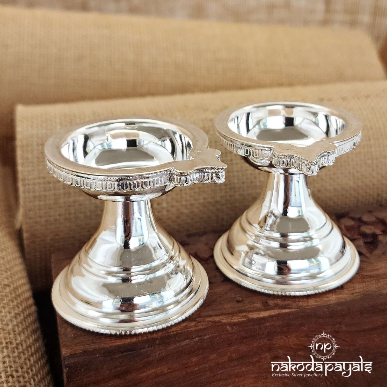 Ek Mukhi Deepa Pairs (Aa1282)