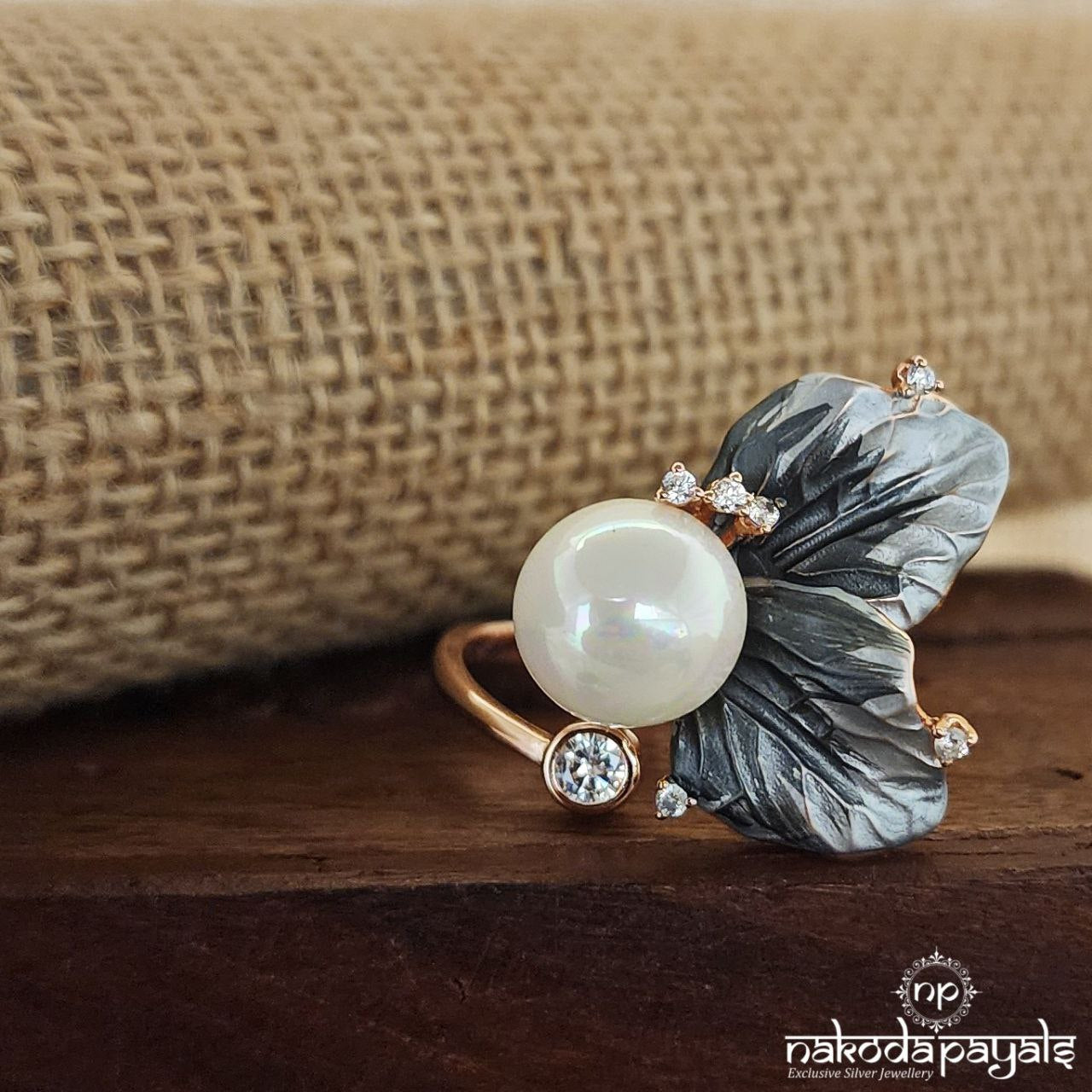 Twilight Pearl Rosegold Finger Ring (F2564)