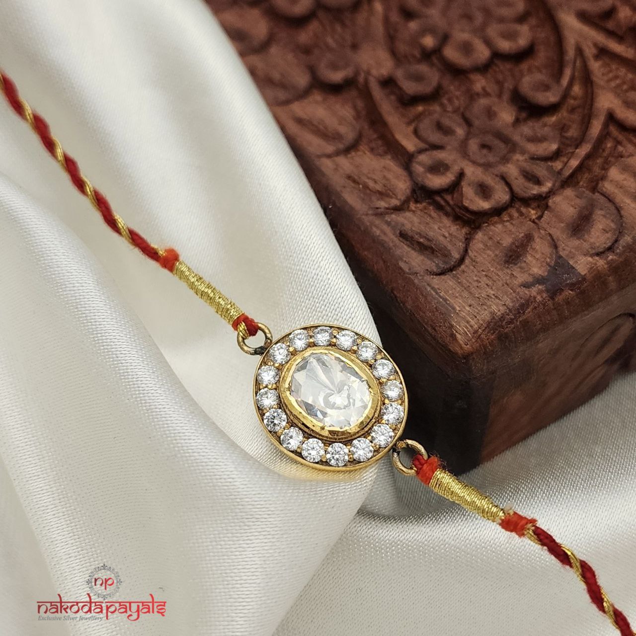 Circled Moissanite Rakhi R5646