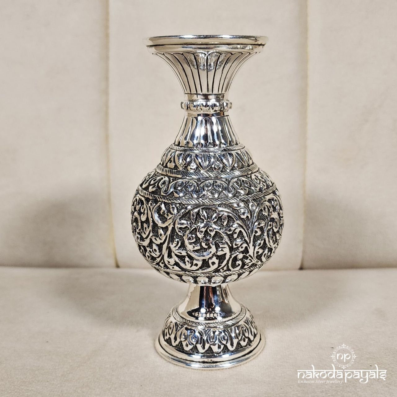 Antique Kalsa Cum Flower Pot (Aa1447)