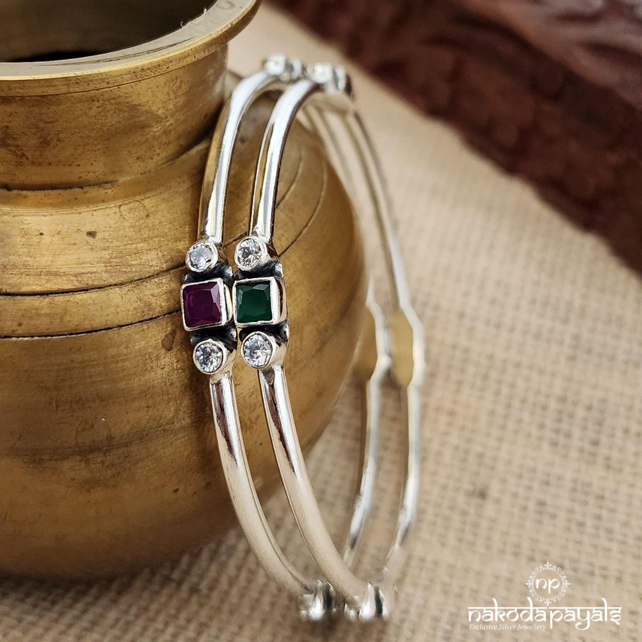 Red And Green Bangle Pair (K5200)