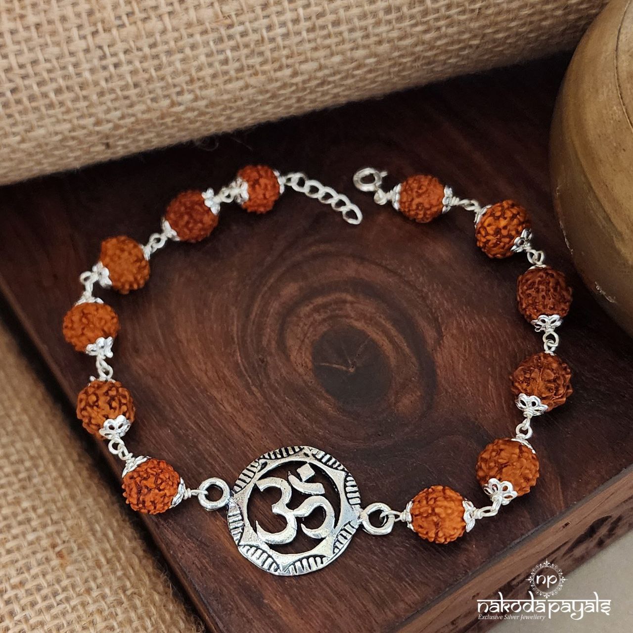 Circular Om Rakhi(Ka9354)