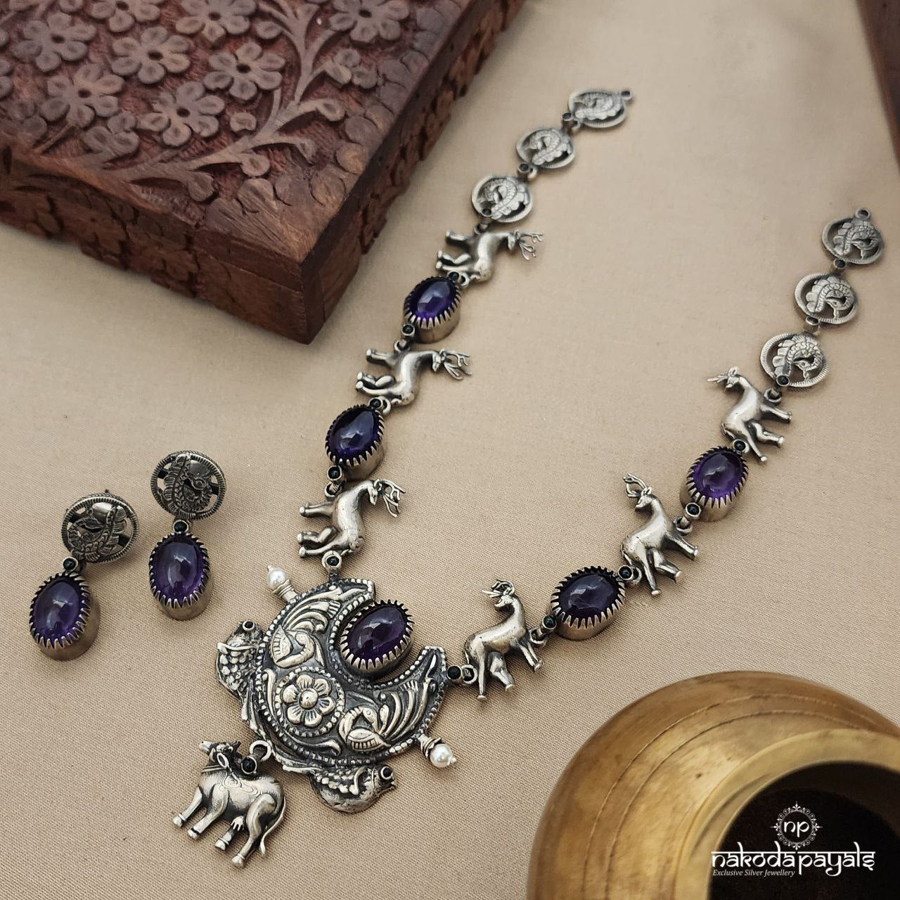 Wild Amethyst Neckpiece With Earrings (N10309)